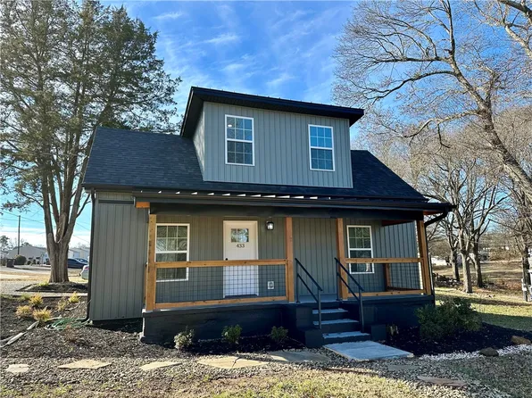 433 4th Ave, Greenville, SC 29605