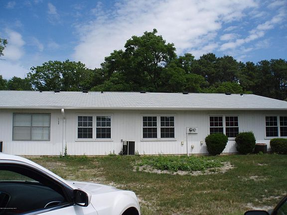 2nd image of 1199B Shetland Dr