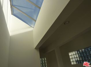 29221 Heathercliff Rd APT 1, Malibu, CA 90265