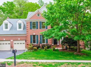 8103 Glenhurst Dr, Fairfax Station, VA