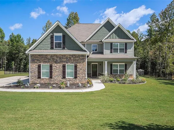 8715 Hardwood Trl, Lula, GA 30554
