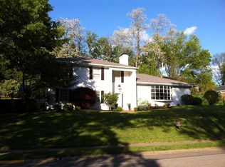 26 Memory Ln, Fort Thomas, KY 41075