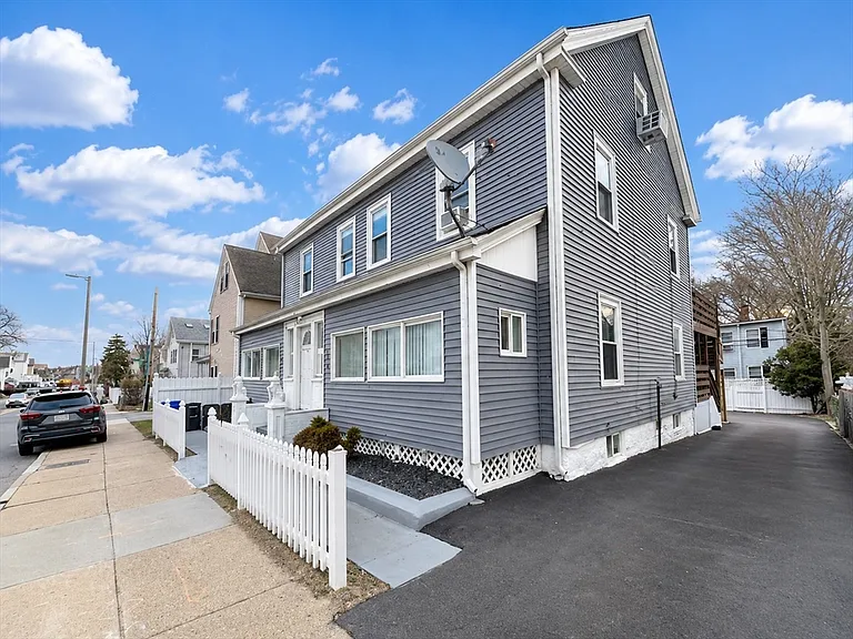 1512 Hyde Park Ave #1 — Photo 10