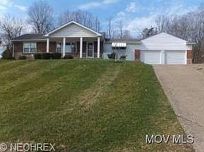 1st image of 1094 Williamstown Pike