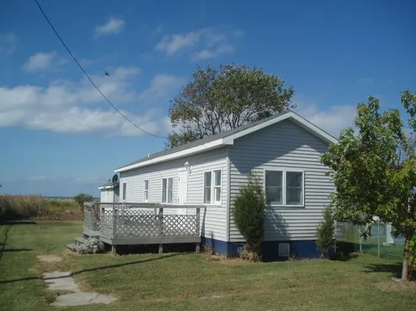 16674 Hog Island Ln, Tangier, VA 23440