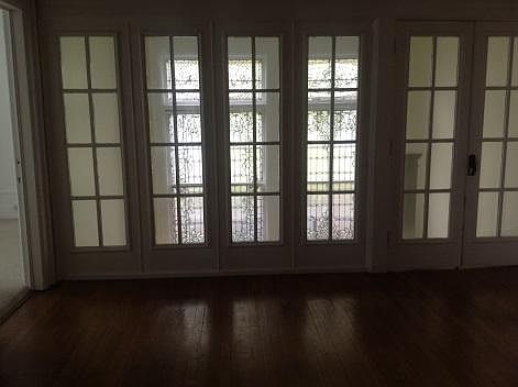 3rd image of 461 Linwood Ave