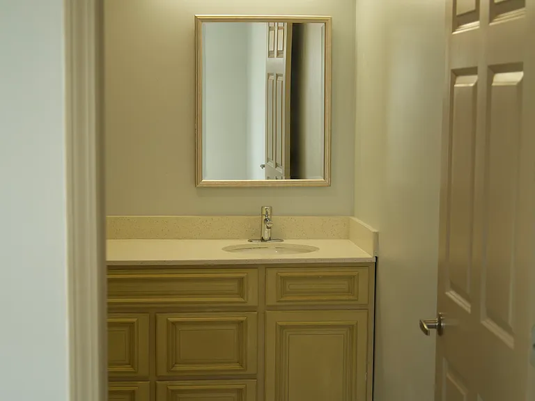 College Center Apartments — Photo 47