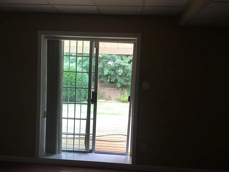 655 Monte Pl — Photo 8