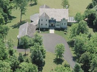 2431 Springsbury Rd, Berryville, VA 22611