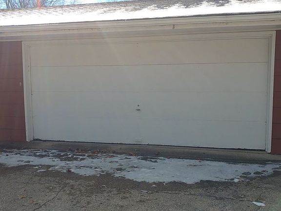 5th image of 1618 Portland Ave