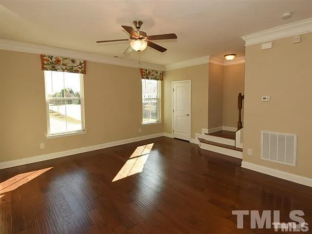 438 Berry Chase Way — Photo 5