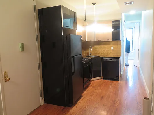 Rented by Spot It Realty LLC | media 5