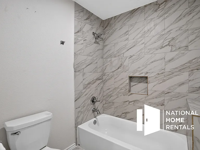 16658 E Lynbrook — Photo 10