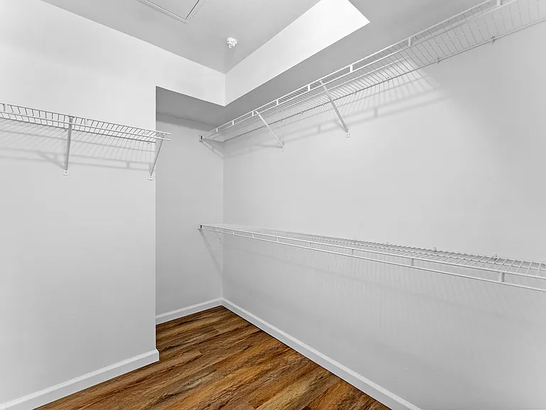 482 N Pin Oak Pl #302 — Photo 22