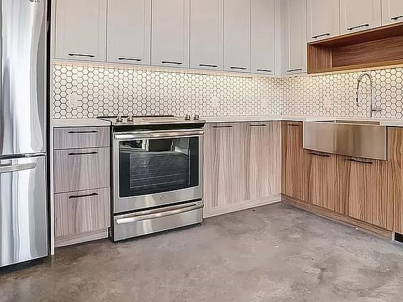 4th image of 1520 Fulton St APT 10B