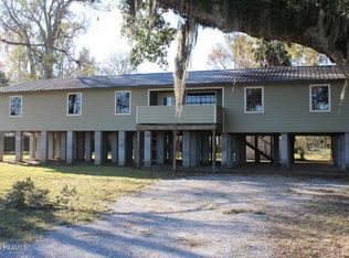 19906 Horseshoe Rd, Abbeville, LA 70510