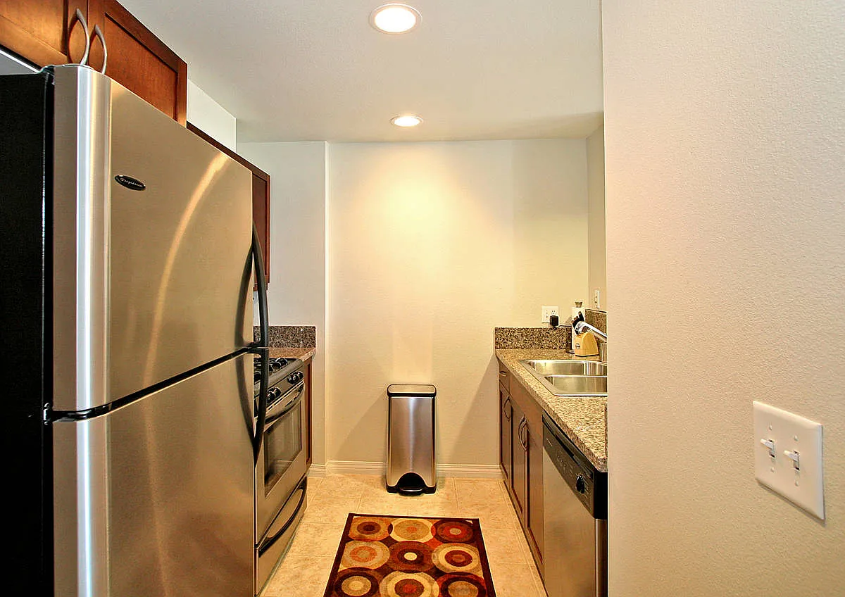Studio, 487 sqft, $3,800 — Photo 3