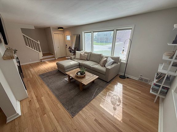 3rd image of 5350 N Navajo Ave