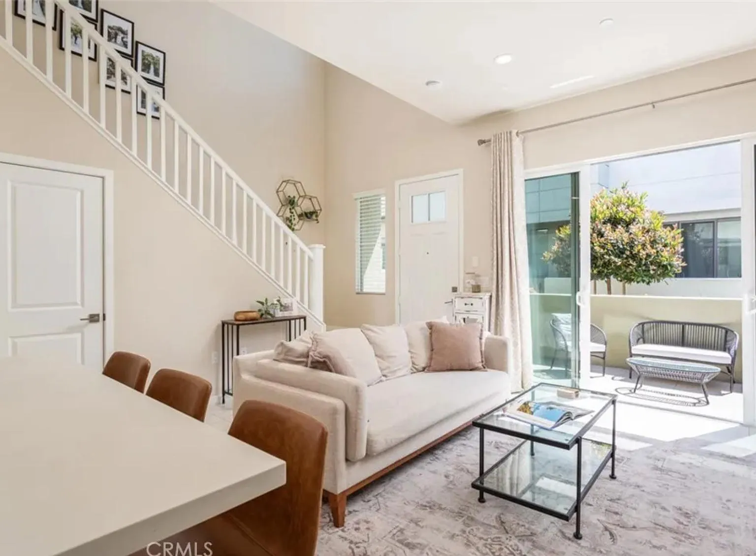 2 bed, 2.5 bath, 1165 sqft, $4,085 — Photo 1