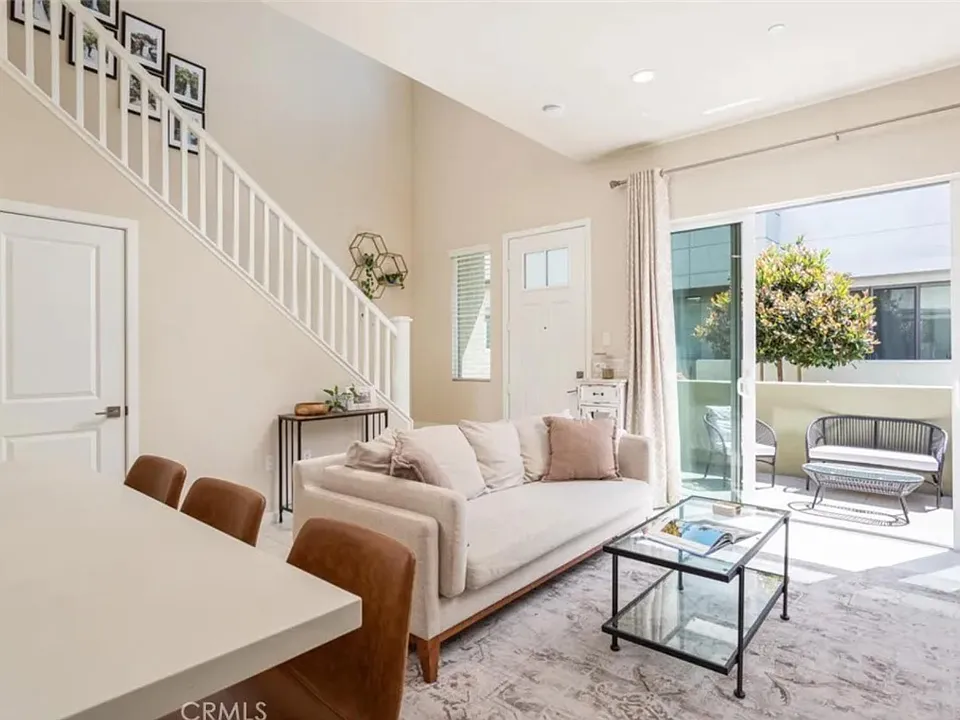 266 Alienta Ln