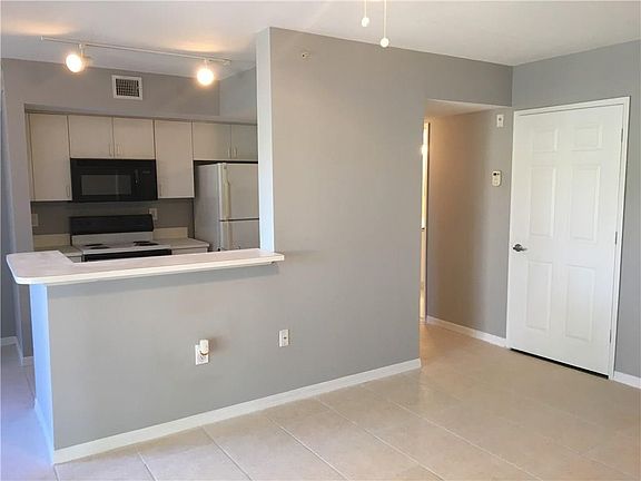 5th image of 1570 S 42nd Cir APT 106