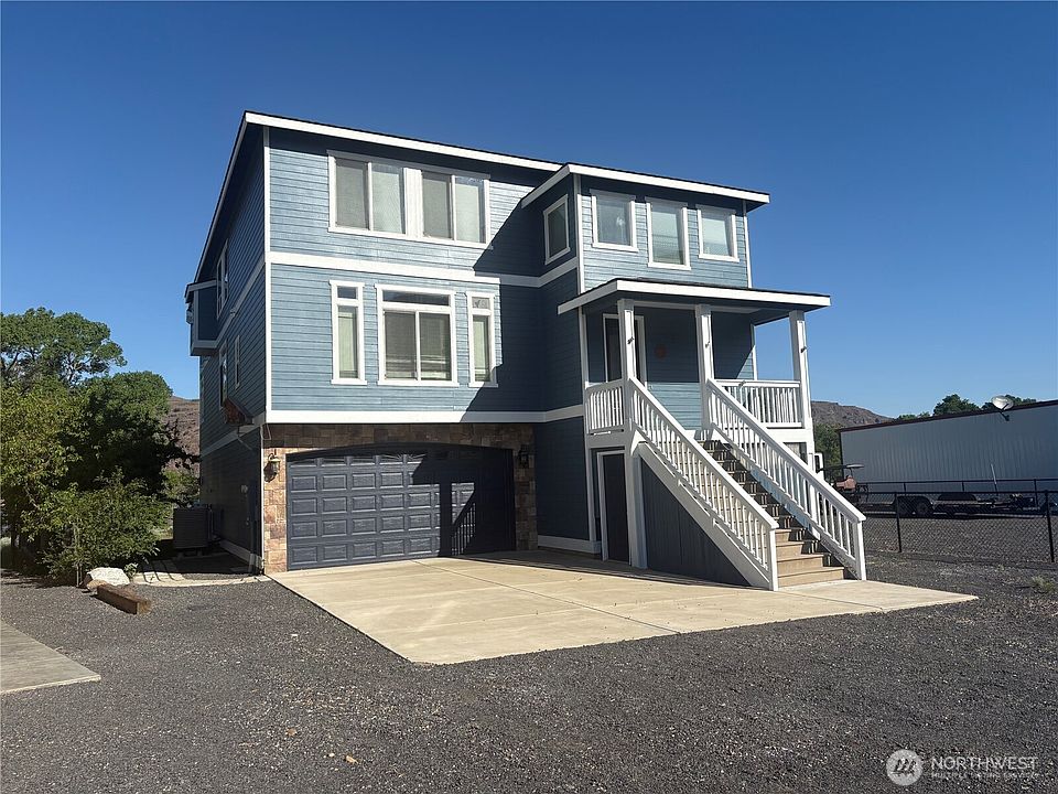 1st image of 582 River Drive SW