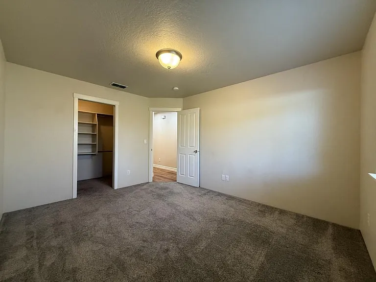 2150 NW Tara Ln — Photo 11