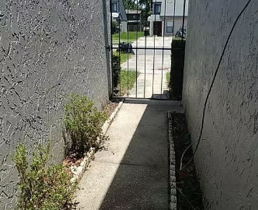 3rd image of 5548 Pinehill Ln
