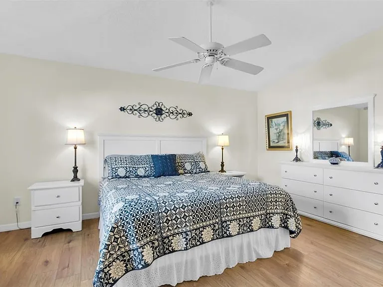 2111 Thornton Ter — Photo 4