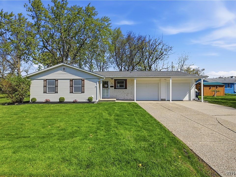 1st image of 15 Green Ct