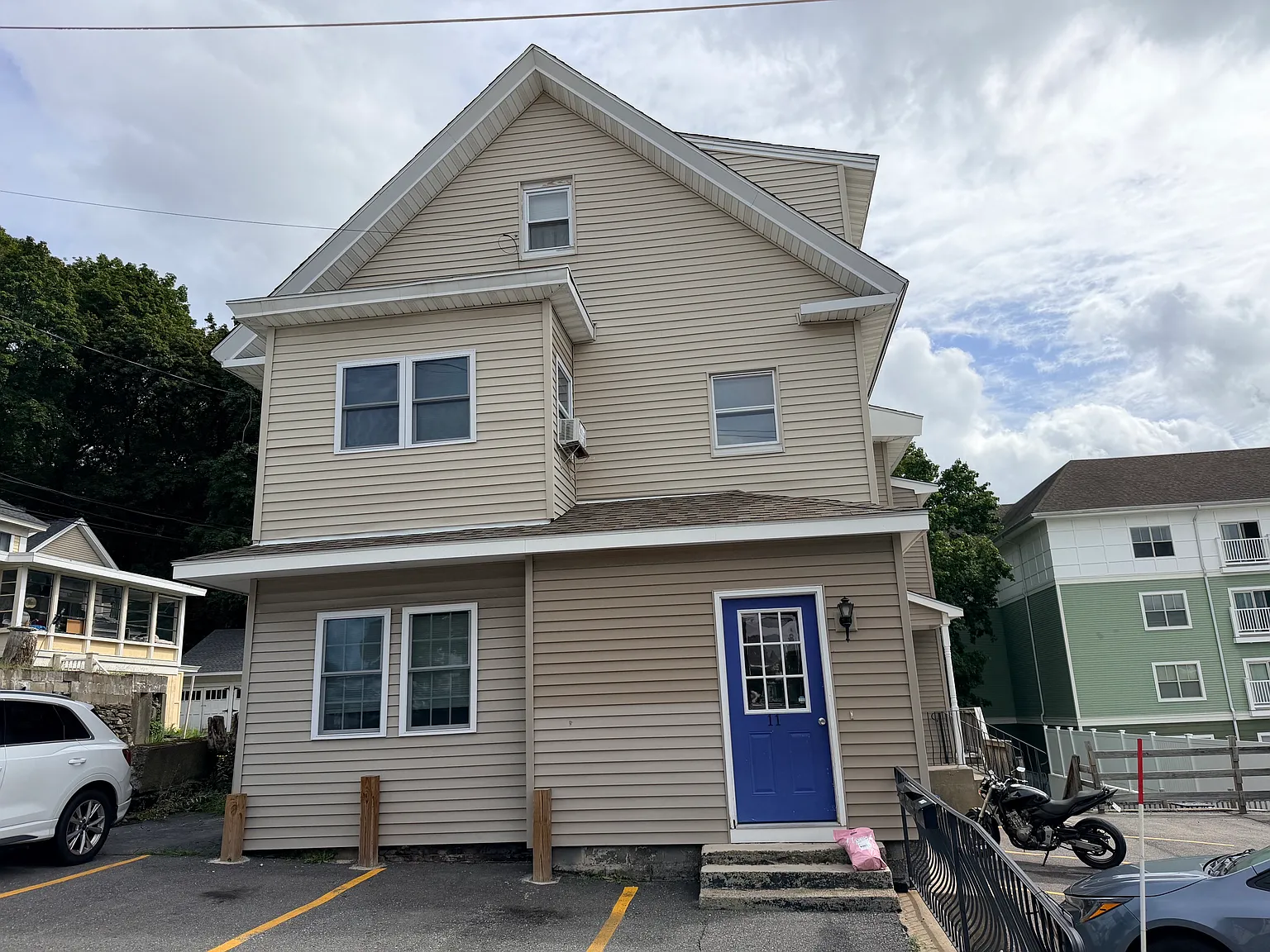 3 bed, 1183 sqft, $2,850 — Photo 1