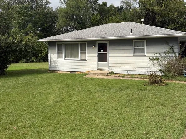 2115 SE Jefferson St, Topeka, KS 66605