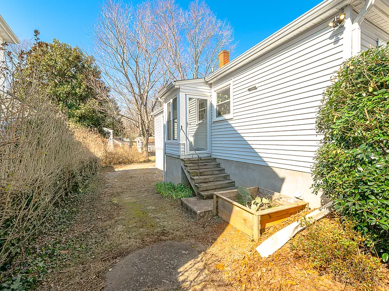 306 Horace Mann Ave — Photo 17