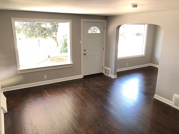 5th image of 9425 S Sacramento Ave
