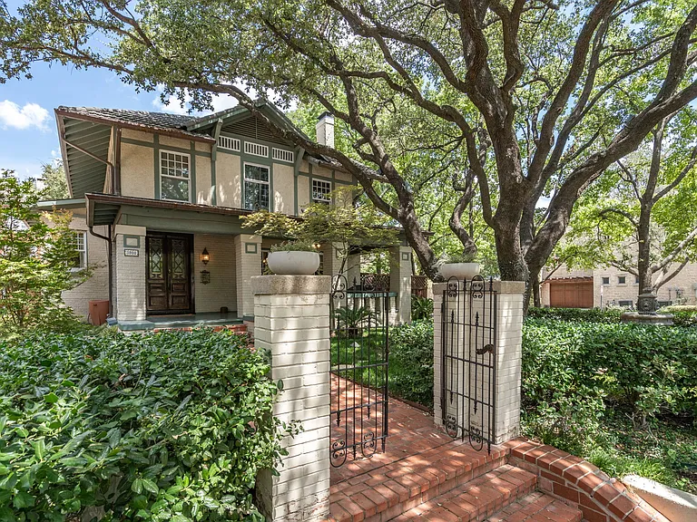 3900 Bowser Ave — Photo 68