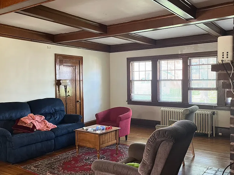 805 E River Pkwy — Photo 3