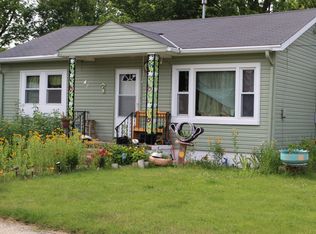 414 Frame Ave, Waukesha, WI 53186
