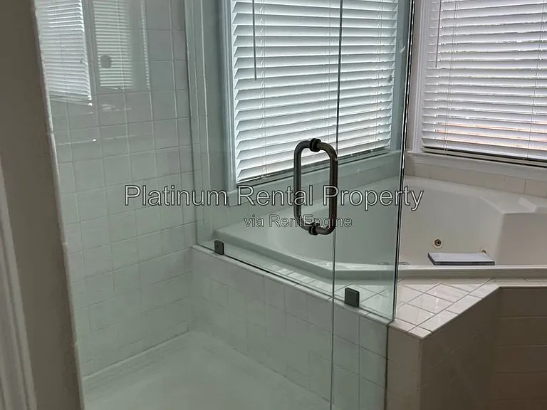 2620 Gentry Walk Ct — Photo 29