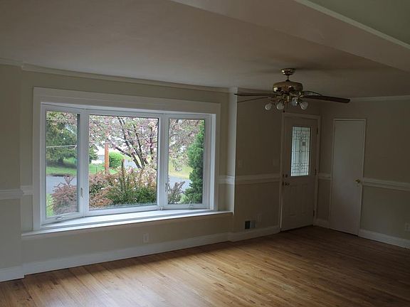 4th image of 133 Rita Dr
