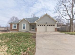 6917 Reeder Ct, Shawnee, KS 66203