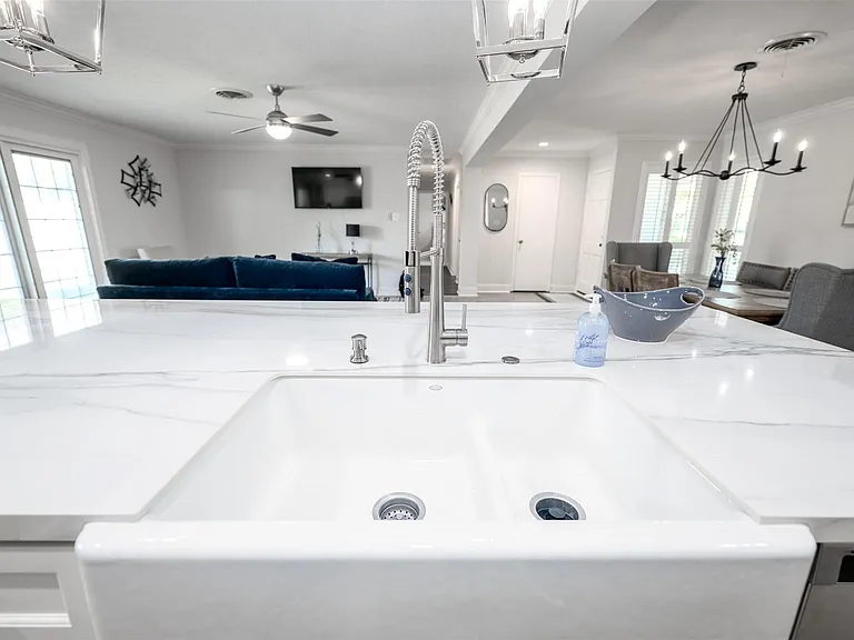 9330 Meadowbriar Ln — Photo 16