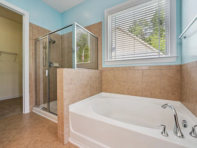 2403 Teermark Ln — Photo 11