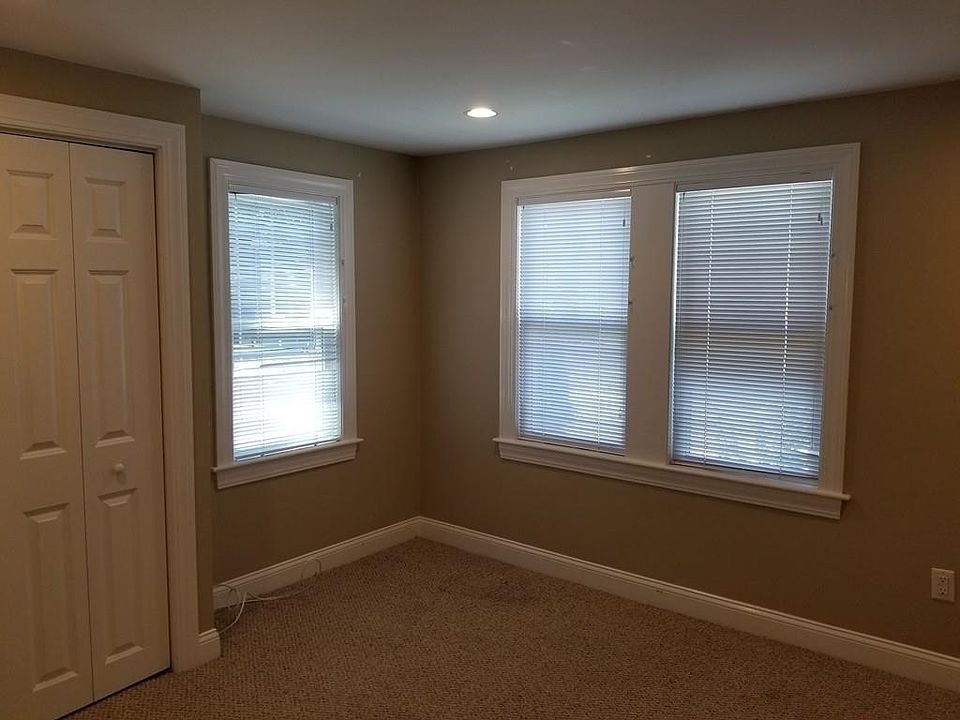 2nd image of 543 N Washington St #1