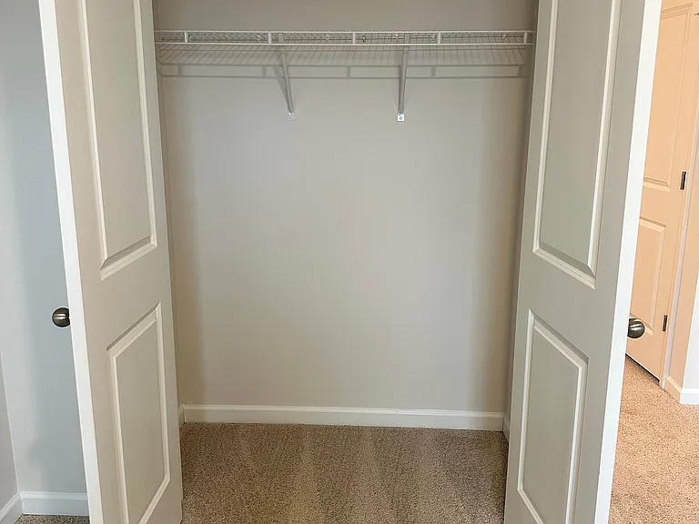 1351 Amberview Ln — Photo 41