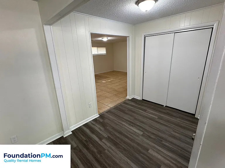 5330 Whitworth Rd — Photo 4
