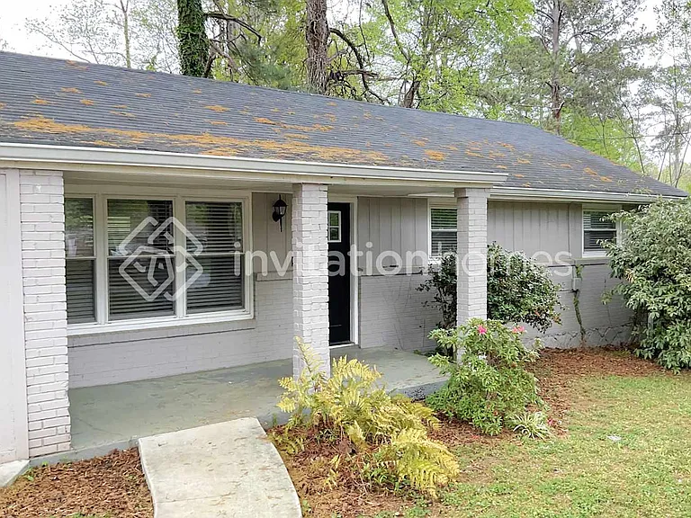 1847 Rosewood Rd — Photo 1