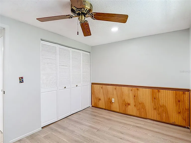 7916 Woodgrove Cir — Photo 24
