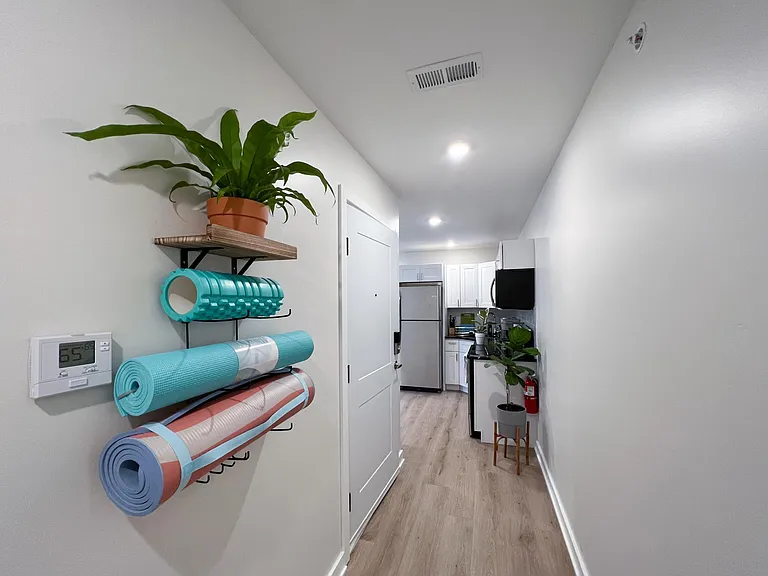 3814 Hamilton St #D — Photo 9