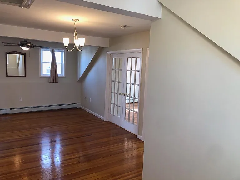 40 E Barrows St #3 — Photo 5