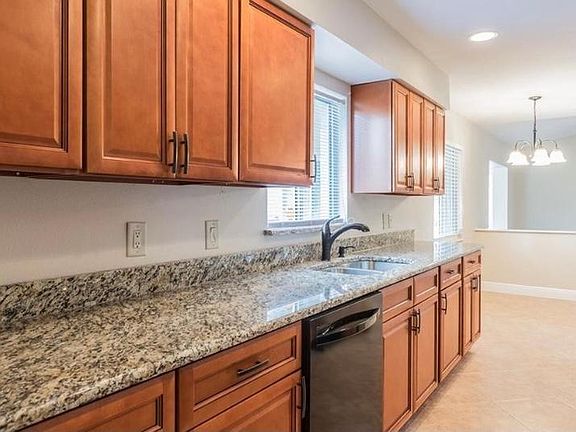 4th image of 3111 Dow Ct
